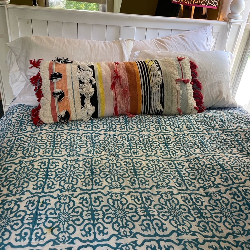 Roller Rabbit Quilt - Picture 7 of 10